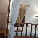 Case de vacanță Panos Renos Studio, A Cozy By The Beach!