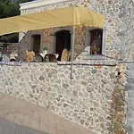 Panos Renos Studio, A Cozy By The Beach! Myrties