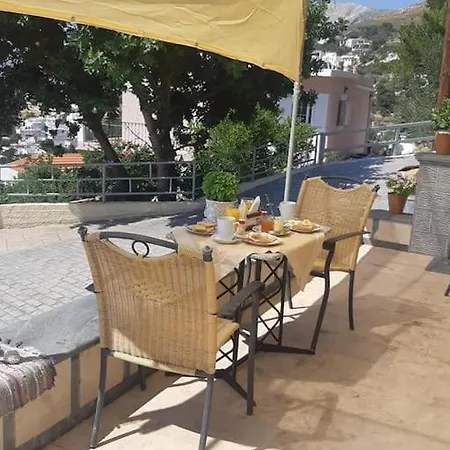 Сasa de vacaciones Panos Renos Studio, A Cozy By The Beach! Myrties