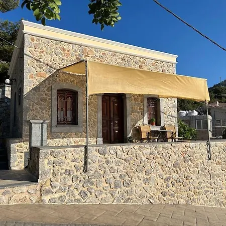 Panos Renos Studio, A Cozy By The Beach! * Myrties